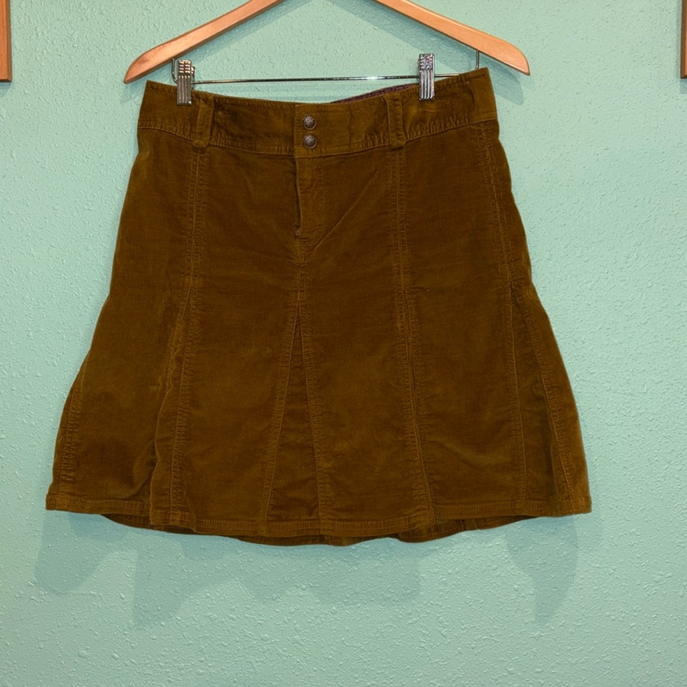 Athleta Corduroy Skirt. Size 6.